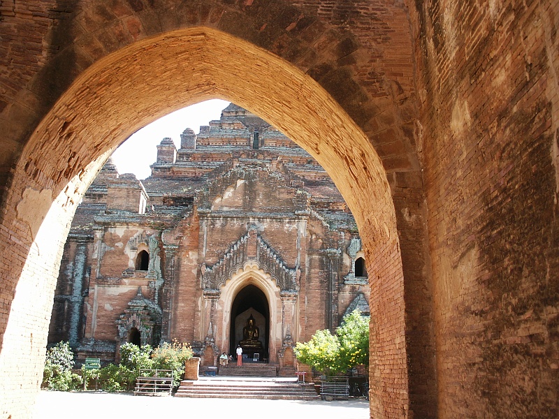 PICT3387_Dhammayangyi.JPG