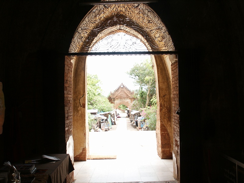 06_Dhammayazika_006.JPG